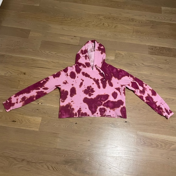 Heart Soul Tops - Heart soul pink tie dye crop hoodie